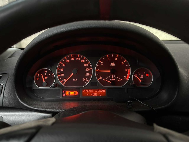 Bmw 320i executive 6-cilinder 150pk 1998, xj-ds-29 - afbeelding 12 van  33