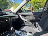 Bmw 320i f30 saloon modern line automaat, 3610 - afbeelding 5 van  31