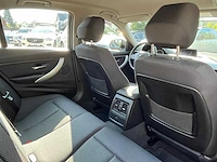 Bmw 320i f30 saloon modern line automaat, 3610 - afbeelding 9 van  31