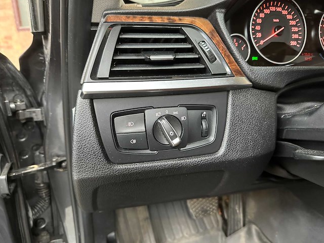 Bmw 320i high executive 184pk 2012 3-serie, 75-xgb-4 - afbeelding 13 van  42