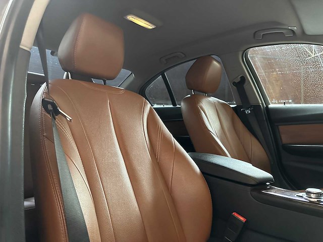 Bmw 320i high executive 184pk 2012 3-serie, 75-xgb-4 - afbeelding 35 van  42