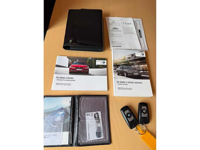 Bmw 320i high executive automotive - afbeelding 15 van  22