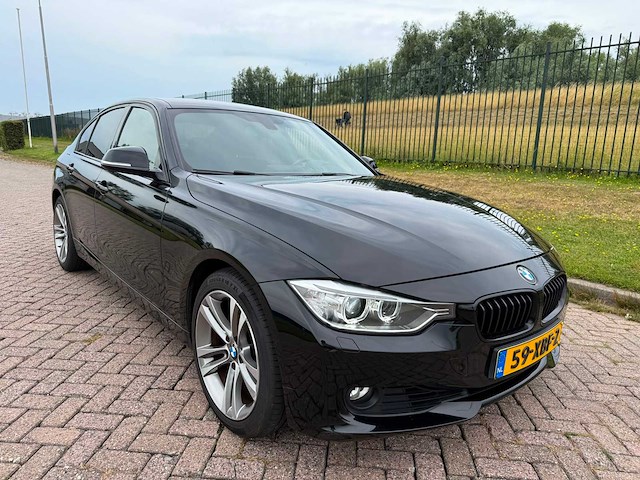 Bmw 320i high executive automotive - afbeelding 17 van  22