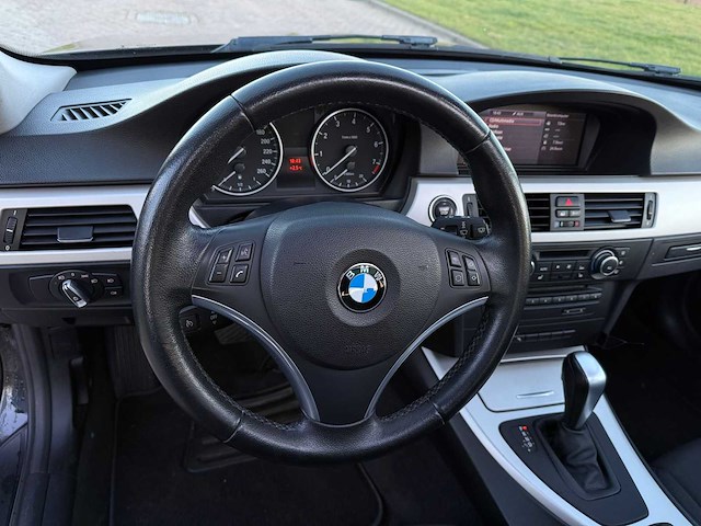 Bmw 320i touring business line m sport automaat, 61-xhr-2 - afbeelding 2 van  24