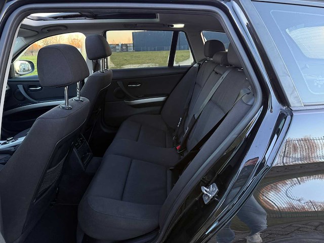 Bmw 320i touring business line m sport automaat, 61-xhr-2 - afbeelding 4 van  24
