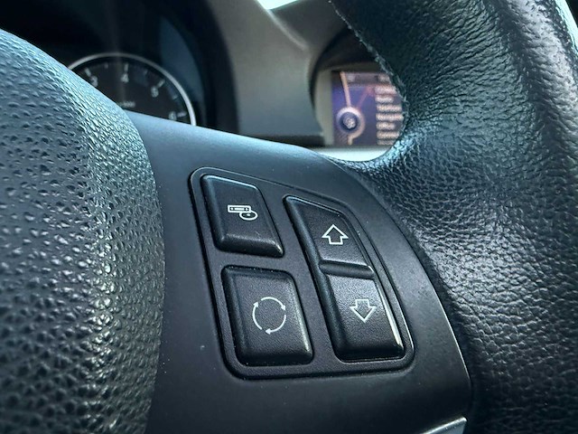 Bmw 320i touring business line m sport automaat, 61-xhr-2 - afbeelding 7 van  24