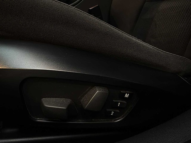 Bmw 320i touring business line m sport automaat, 61-xhr-2 - afbeelding 9 van  24