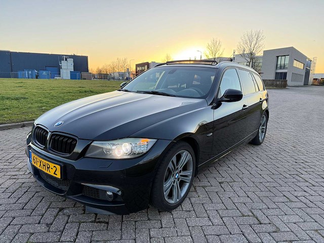 Bmw 320i touring business line m sport automaat, 61-xhr-2 - afbeelding 1 van  24