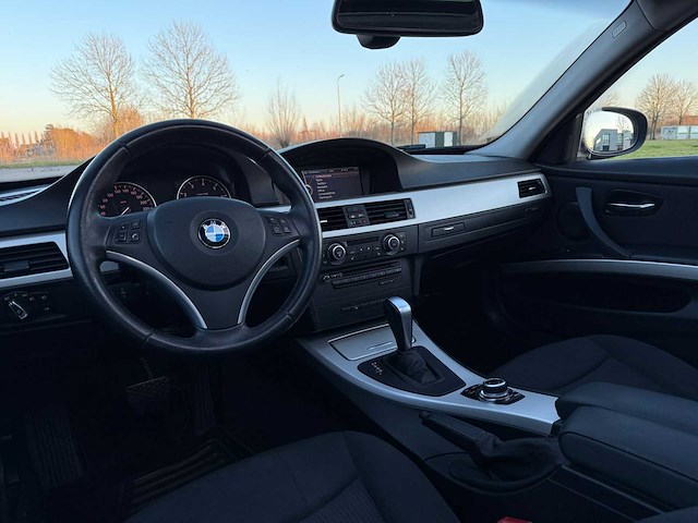 Bmw 320i touring business line m sport automaat, 61-xhr-2 - afbeelding 14 van  24