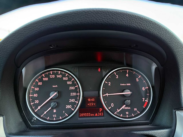 Bmw 320i touring business line m sport automaat, 61-xhr-2 - afbeelding 16 van  24