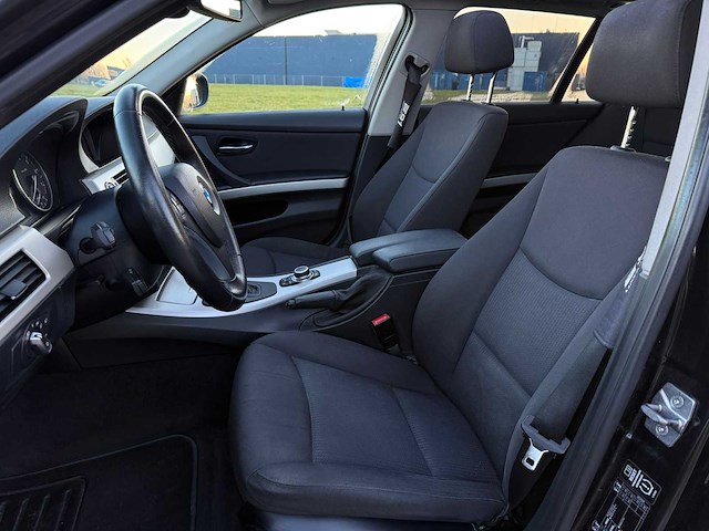 Bmw 320i touring business line m sport automaat, 61-xhr-2 - afbeelding 24 van  24