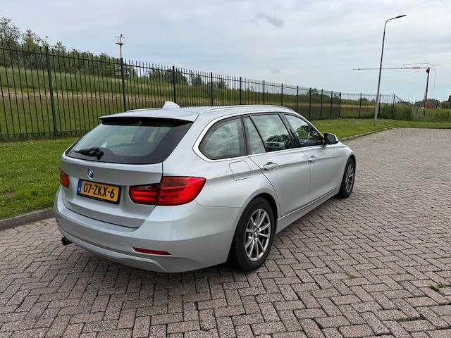 Bmw 320i touring high executive,* 07-zkx-6 - afbeelding 12 van  24