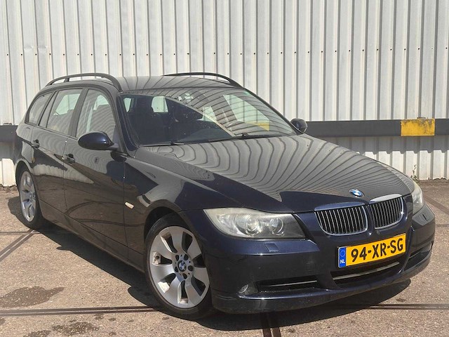 Bmw 320i touring high executive automaat, 94-xr-sg - afbeelding 4 van  10