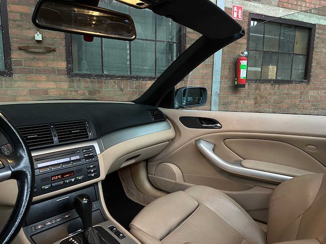Bmw 325ci executive 192pk 2002 (origineel-nl) 3-serie cabriolet (hardtop + softtop), 11-jp-pg - afbeelding 21 van  45