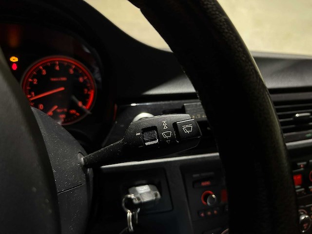 Bmw 325i cabrio 3.0 3-serie 218pk 2008 3-serie, 1-trx-62 - afbeelding 14 van  22