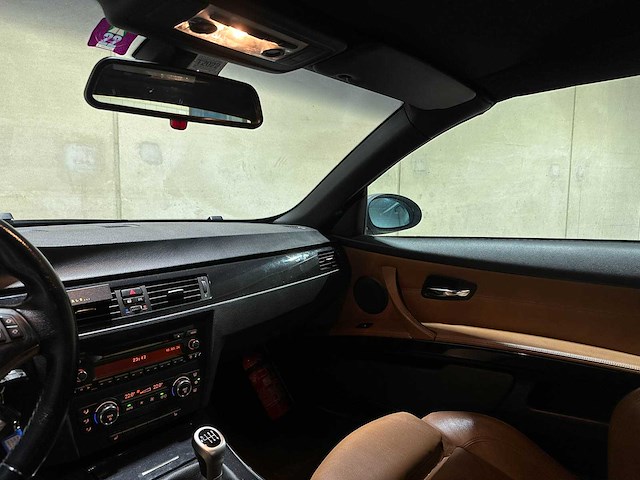 Bmw 325i cabrio 3.0 3-serie 218pk 2008 3-serie, 1-trx-62 - afbeelding 14 van  44