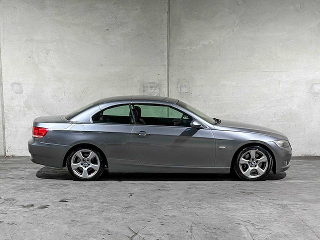 Bmw 325i cabrio 3.0 3-serie 218pk 2008 3-serie, 1-trx-62 - afbeelding 44 van  44