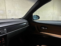Bmw 325i cabrio 3.0 3-serie 218pk 2008 3-serie, 1-trx-62 - afbeelding 25 van  44