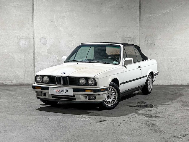 Bmw 325i cabriolet 170pk 1991 3-serie e30 youngtimer - afbeelding 41 van  44