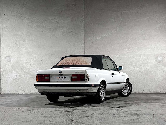 Bmw 325i cabriolet 170pk 1991 3-serie e30 youngtimer - afbeelding 8 van  43