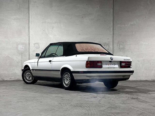 Bmw 325i cabriolet 170pk 1991 3-serie e30 youngtimer - afbeelding 13 van  43