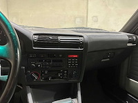 Bmw 325i cabriolet 170pk 1991 3-serie e30 youngtimer - afbeelding 24 van  43