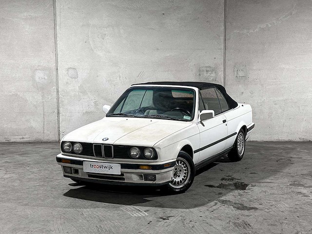 Bmw 325i cabriolet 170pk 1991 3-serie e30 youngtimer - afbeelding 41 van  43