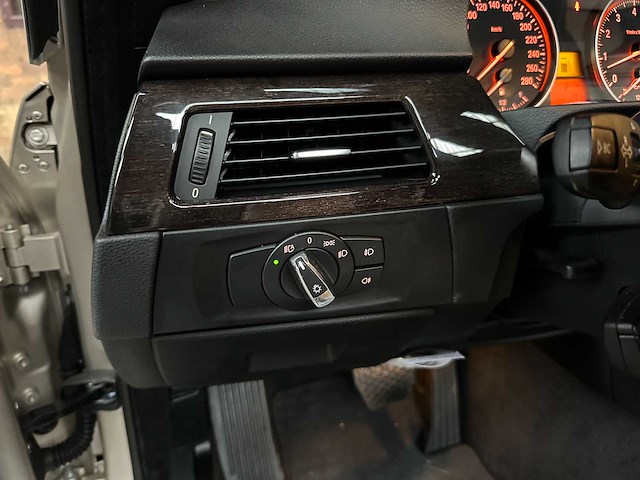 Bmw 325i high executive 217pk 2012 e93 3-serie cabriolet, 09-tgn-9 - afbeelding 14 van  44