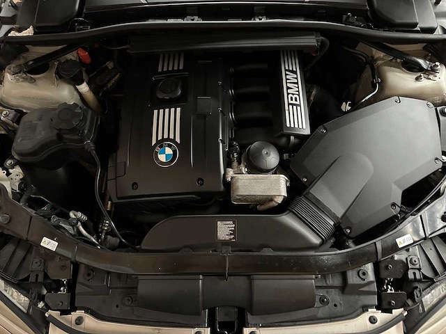 Bmw 325i high executive 217pk 2012 e93 3-serie cabriolet, 09-tgn-9 - afbeelding 33 van  44