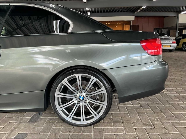 Bmw 328i cabriolet e93 | 3.0 i6 | 2011 modeljaar | youngtimer | 230 pk | achterwielaandrijving | btw auto - afbeelding 4 van  23