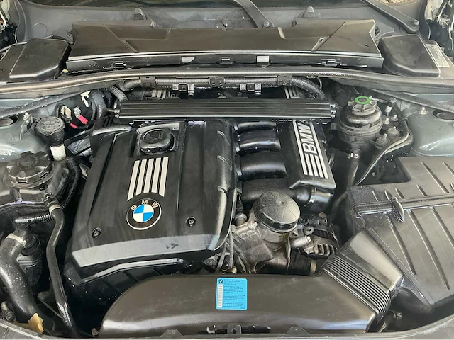 Bmw 328i cabriolet e93 | 3.0 i6 | 2011 modeljaar | youngtimer | 230 pk | achterwielaandrijving | btw auto - afbeelding 6 van  23