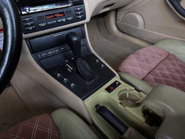 Bmw 330ci m-sport e46 231pk 2001 3-serie cabriolet (78.000km) youngtimer - afbeelding 25 van  39