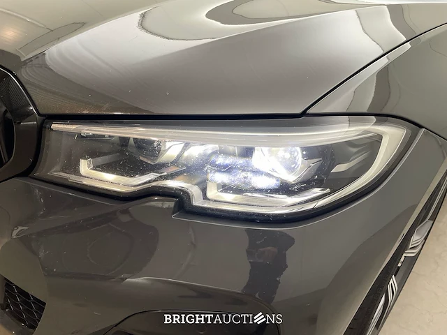 Bmw 330e 3-serie edrive edition 296pk 2020 (origineel-nl) 3-serie, j-751-tg - afbeelding 13 van  46