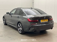 Bmw 330e 3-serie edrive edition 296pk 2020 (origineel-nl) 3-serie, j-751-tg - afbeelding 23 van  46