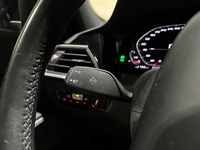 Bmw 330e high executive g20 184pk 2020 3-serie, x-201-fs - afbeelding 18 van  44