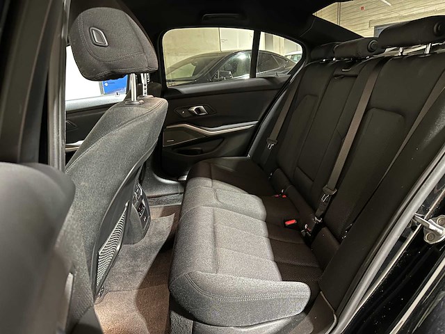Bmw 330e high executive g20 184pk 2020 3-serie, x-201-fs - afbeelding 31 van  44