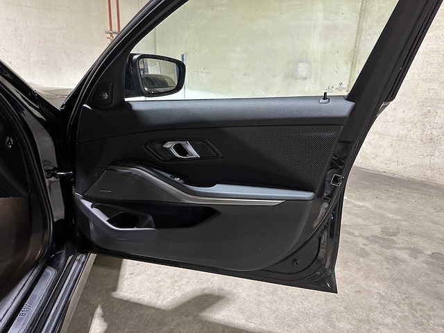 Bmw 330e high executive g20 184pk 2020 3-serie, x-201-fs - afbeelding 36 van  44