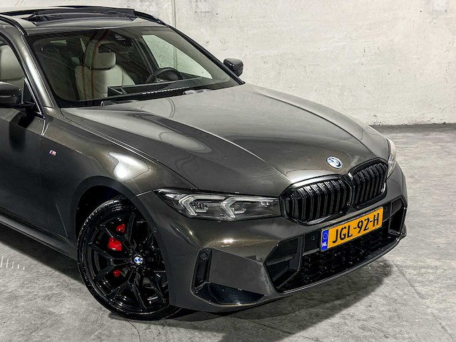 Bmw 330e touring 3-serie 292pk 2025 (origineel-nl + 1e eigenaar), jgl-92-h - afbeelding 6 van  56