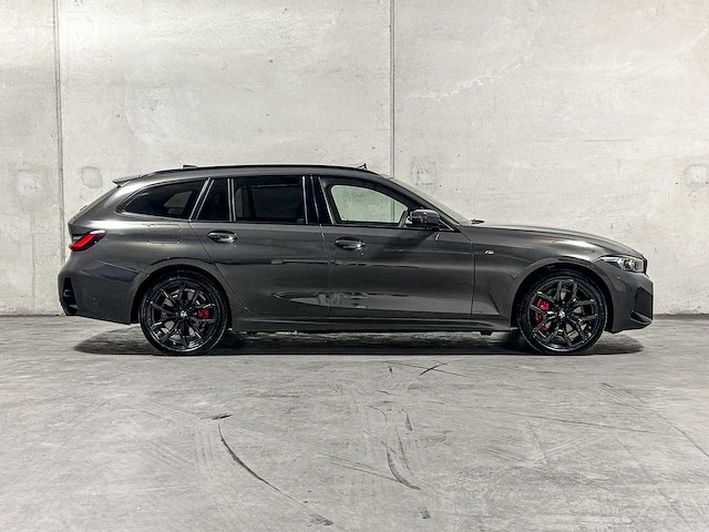 Bmw 330e touring 3-serie 292pk 2025 (origineel-nl + 1e eigenaar), jgl-92-h - afbeelding 7 van  56