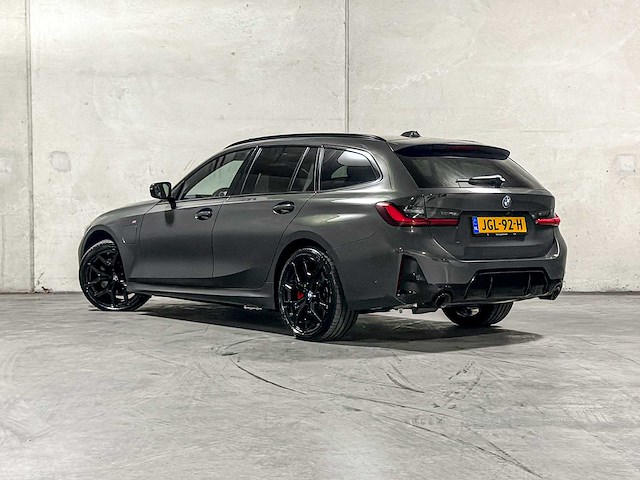 Bmw 330e touring 3-serie 292pk 2025 (origineel-nl + 1e eigenaar), jgl-92-h - afbeelding 15 van  56