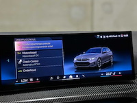 Bmw 330e touring 3-serie 292pk 2025 (origineel-nl + 1e eigenaar), jgl-92-h - afbeelding 35 van  56