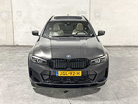 Bmw 330e touring 3-serie 292pk 2025 (origineel-nl + 1e eigenaar), jgl-92-h - afbeelding 56 van  56
