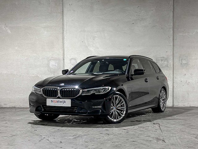 Bmw 330e touring business edition plus 184pk 2021 3-serie (origineel-nl + 1e eigenaar) l-480-tl - afbeelding 1 van  39