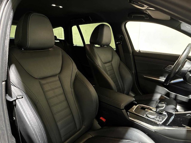 Bmw 330e touring business edition plus 184pk 2021 3-serie (origineel-nl + 1e eigenaar) l-480-tl - afbeelding 26 van  39