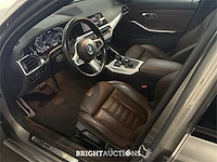 Bmw 330e touring business edition plus 296pk 2022 (origineel-nl) 3-serie, r-481-hv - afbeelding 2 van  39
