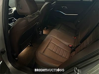 Bmw 330e touring business edition plus 296pk 2022 (origineel-nl) 3-serie, r-481-hv - afbeelding 4 van  39