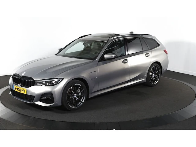 Bmw 330e touring business edition plus 296pk 2022 (origineel-nl) 3-serie, r-481-hv - afbeelding 1 van  39