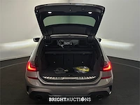 Bmw 330e touring business edition plus 296pk 2022 (origineel-nl) 3-serie, r-481-hv - afbeelding 18 van  39