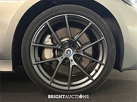 Bmw 330e touring business edition plus 296pk 2022 (origineel-nl) 3-serie, r-481-hv - afbeelding 25 van  39