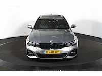 Bmw 330e touring business edition plus 296pk 2022 (origineel-nl) 3-serie, r-481-hv - afbeelding 23 van  39